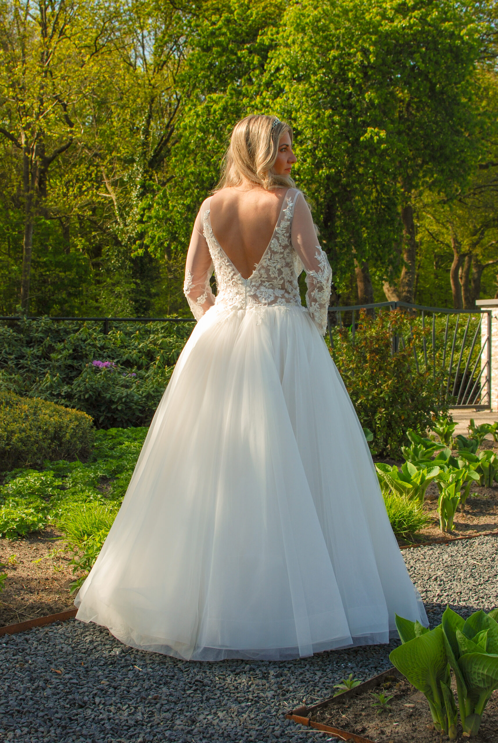 Allure Bridals Diamond Collection 334 achter