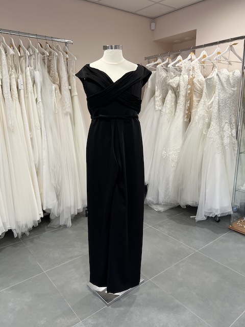 Allure Bridals F250 Zwart klein